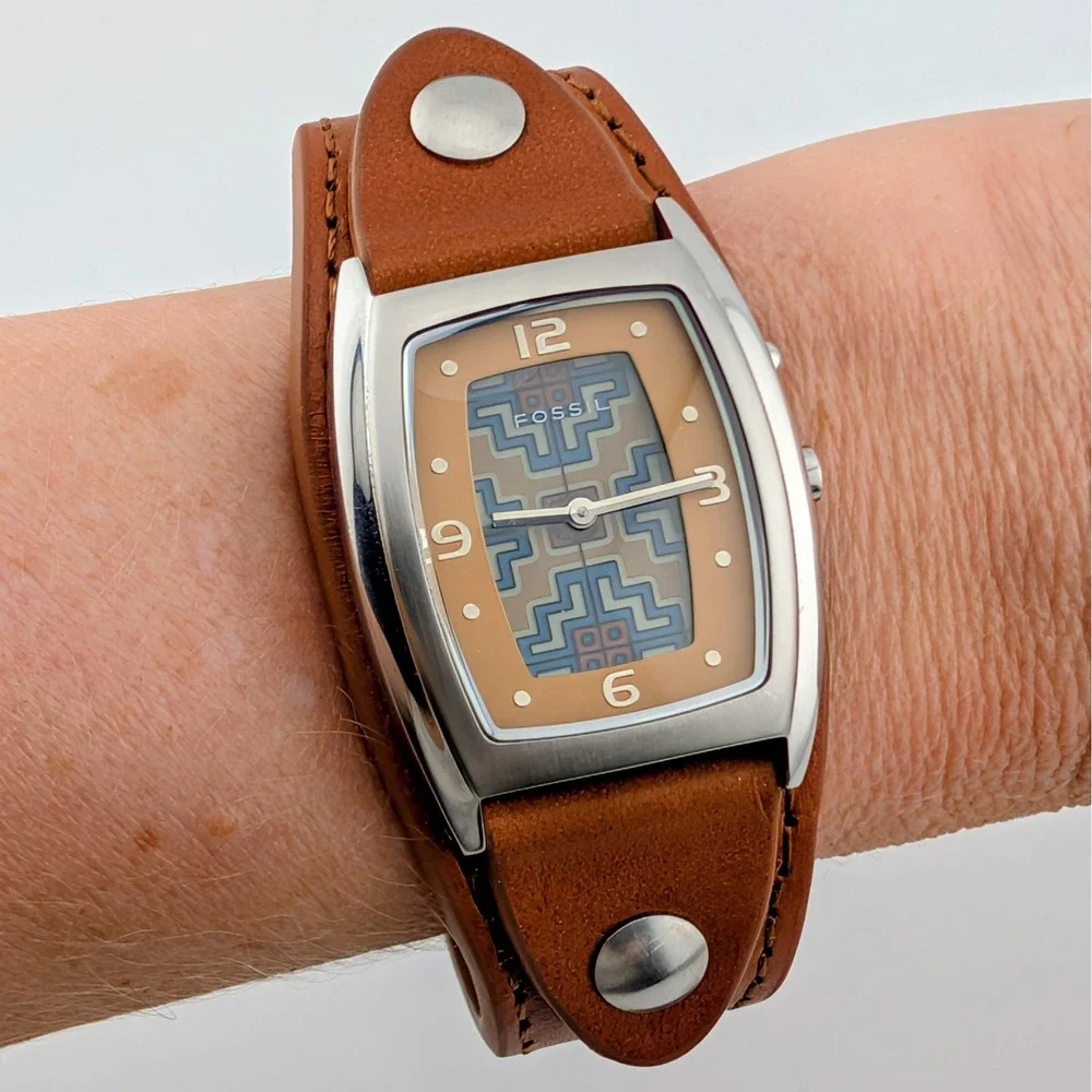 Fossil JR-8185 Y2K Flip Dial Unisex Cuff Watch Tan Leather Retro Futuristic 30mm